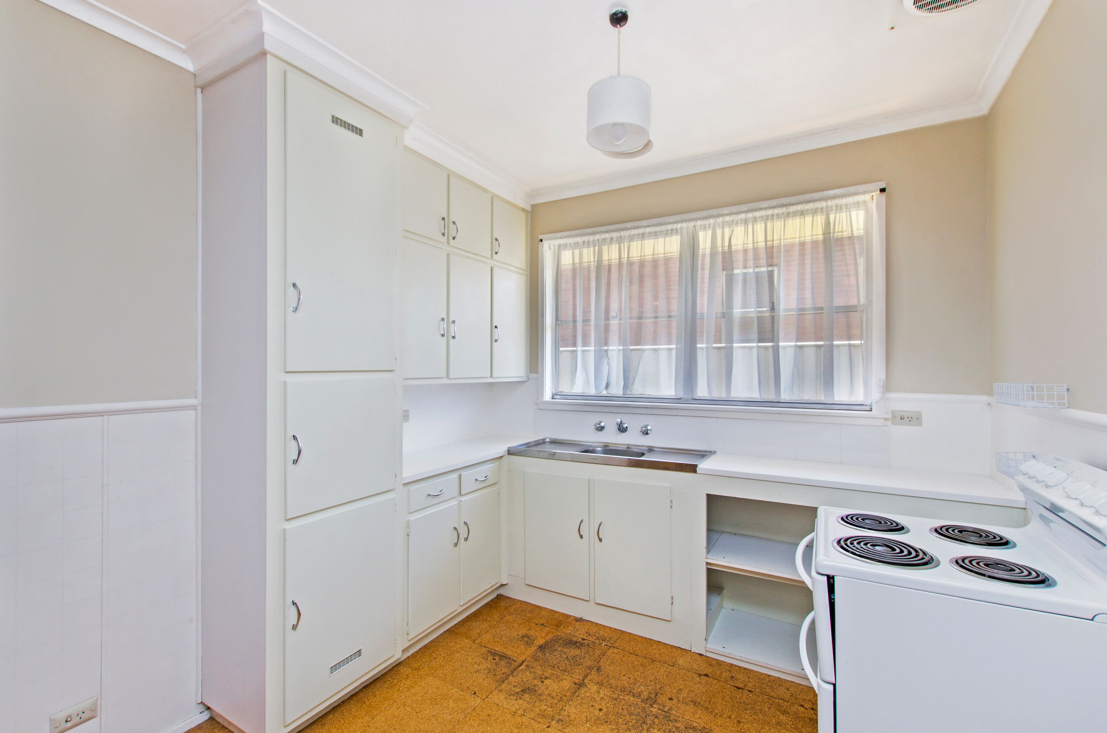 10 Rutledge Street, Warrnambool VIC 3280, Warrnambool - Thumbnail 3