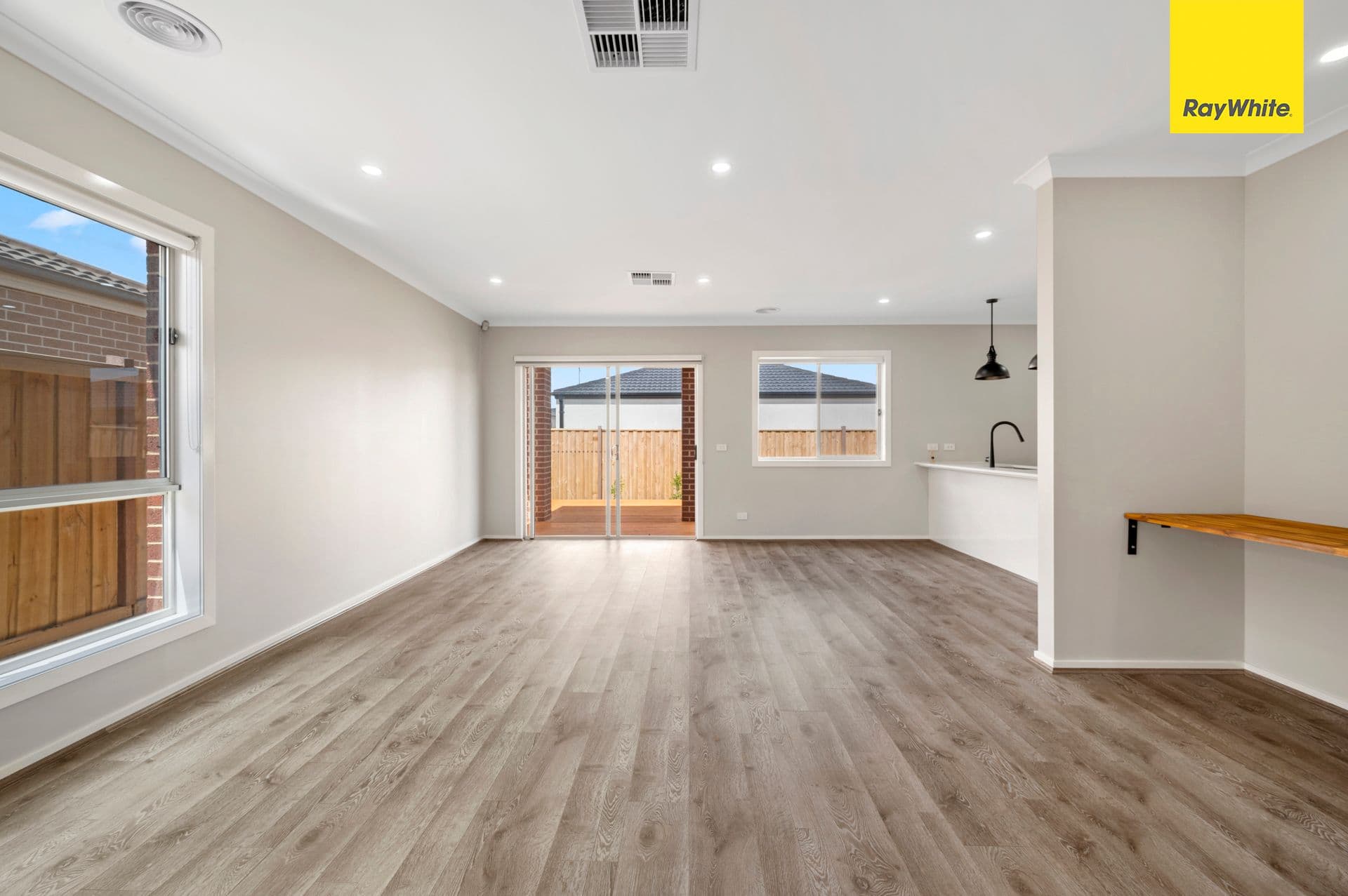 9 Metroon Drive, WEIR VIEWS VIC 3338, Weir Views - Thumbnail 6
