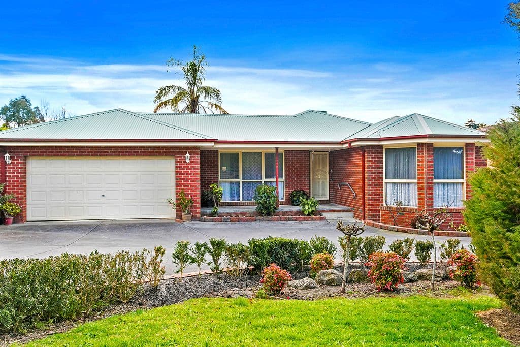 15 SEBIRE Avenue, Wandin North VIC 3139, Wandin North - Image 1