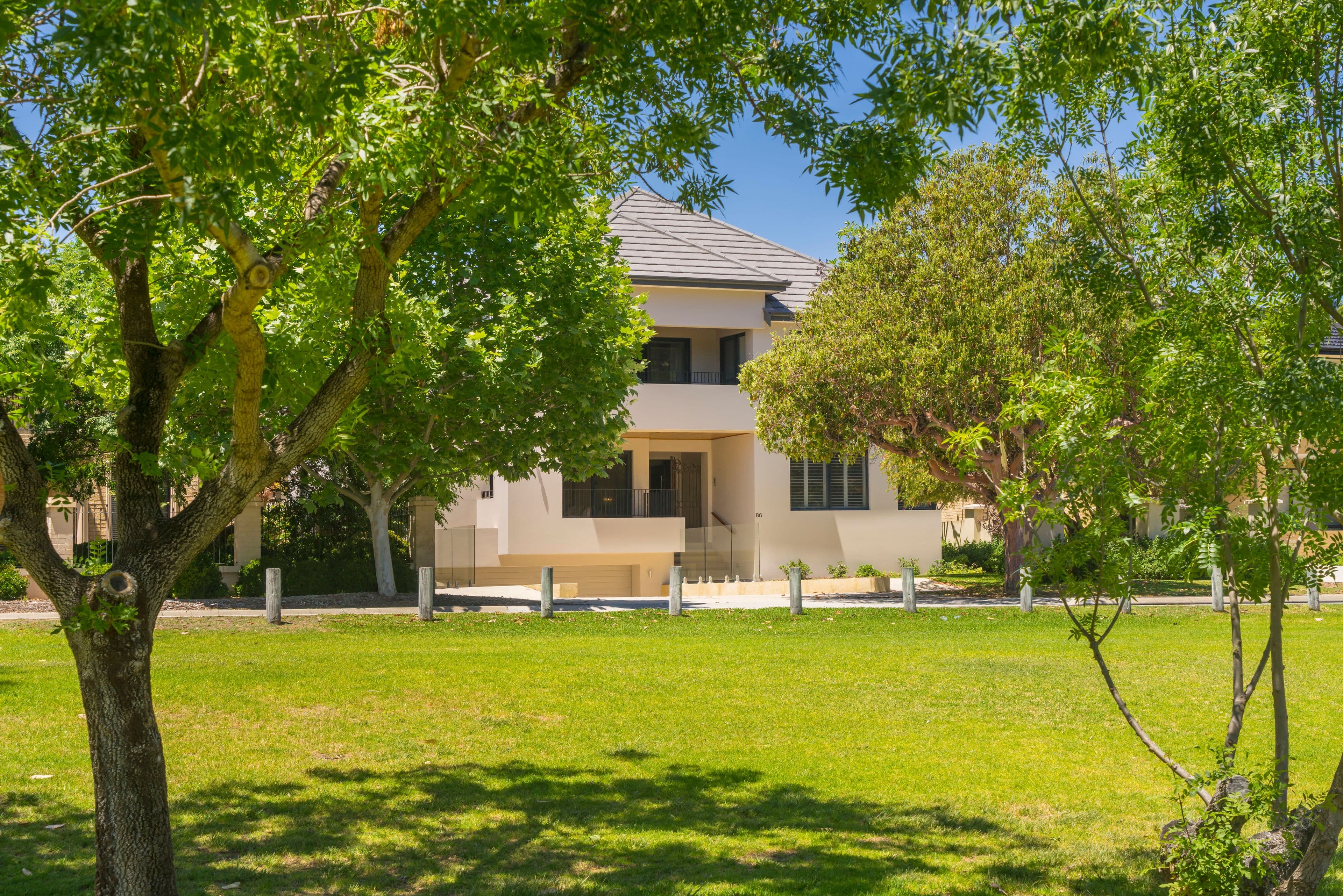 86 Adelma Road, Dalkeith WA 6009, Dalkeith - Thumbnail 2