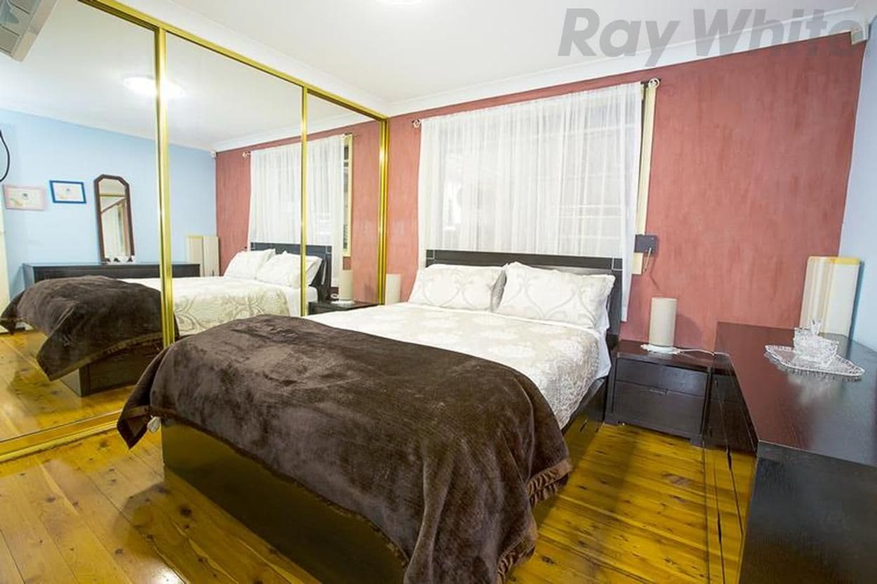 1 Denbern Street, BOSSLEY PARK NSW 2176, Bossley Park - Thumbnail 3