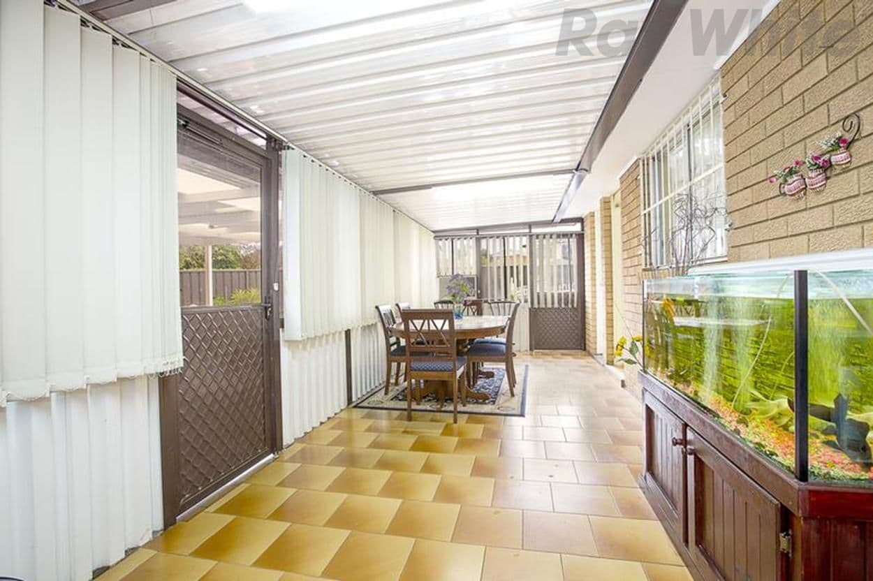 1 Denbern Street, BOSSLEY PARK NSW 2176, Bossley Park - Thumbnail 7