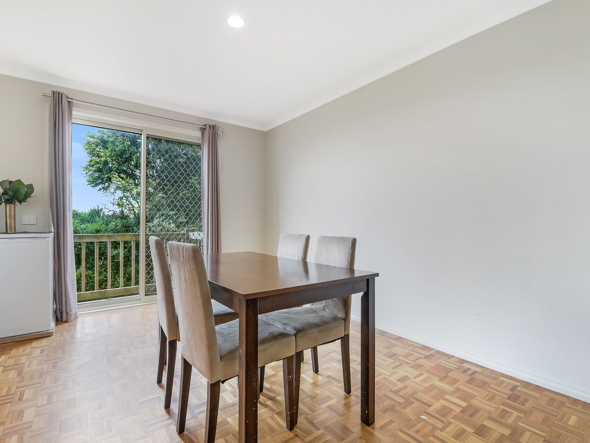 8 Monteith Crescent, Endeavour Hills VIC 3802, Endeavour Hills - Thumbnail 4