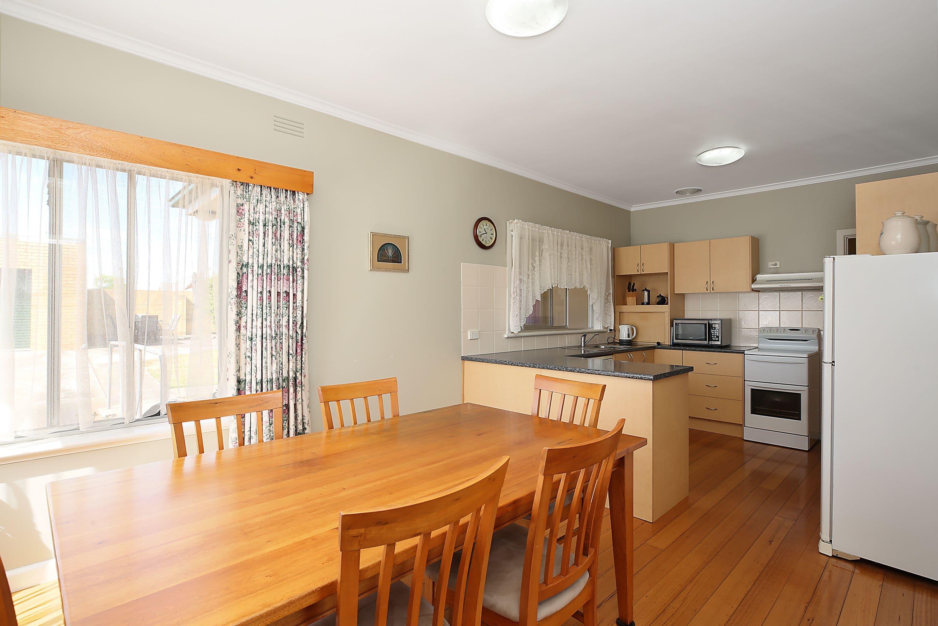 45 Silvester Street, Cobden VIC 3266, Cobden - Thumbnail 4
