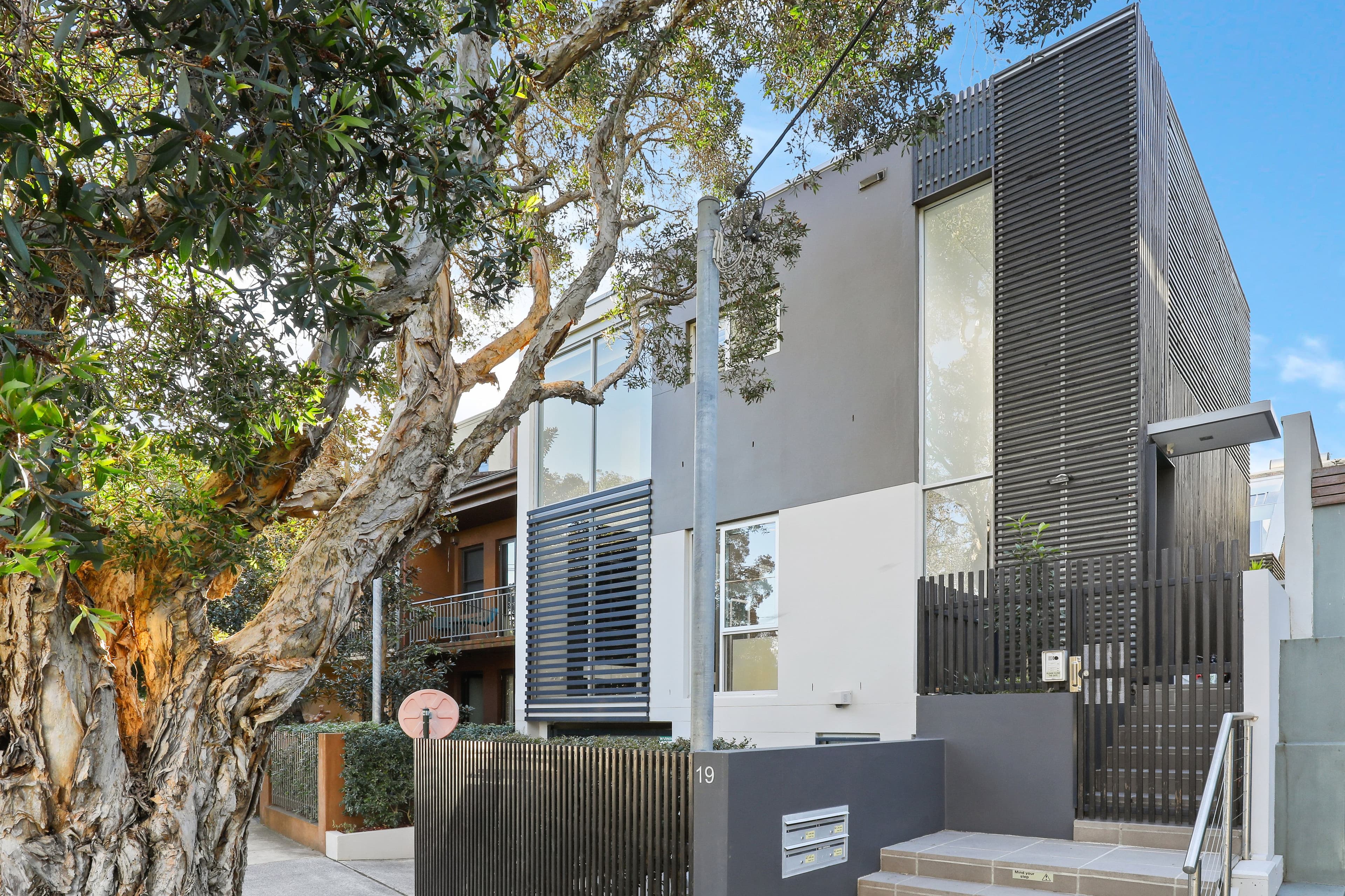 24 Beaconsfield Street, Alexandria - Image 1