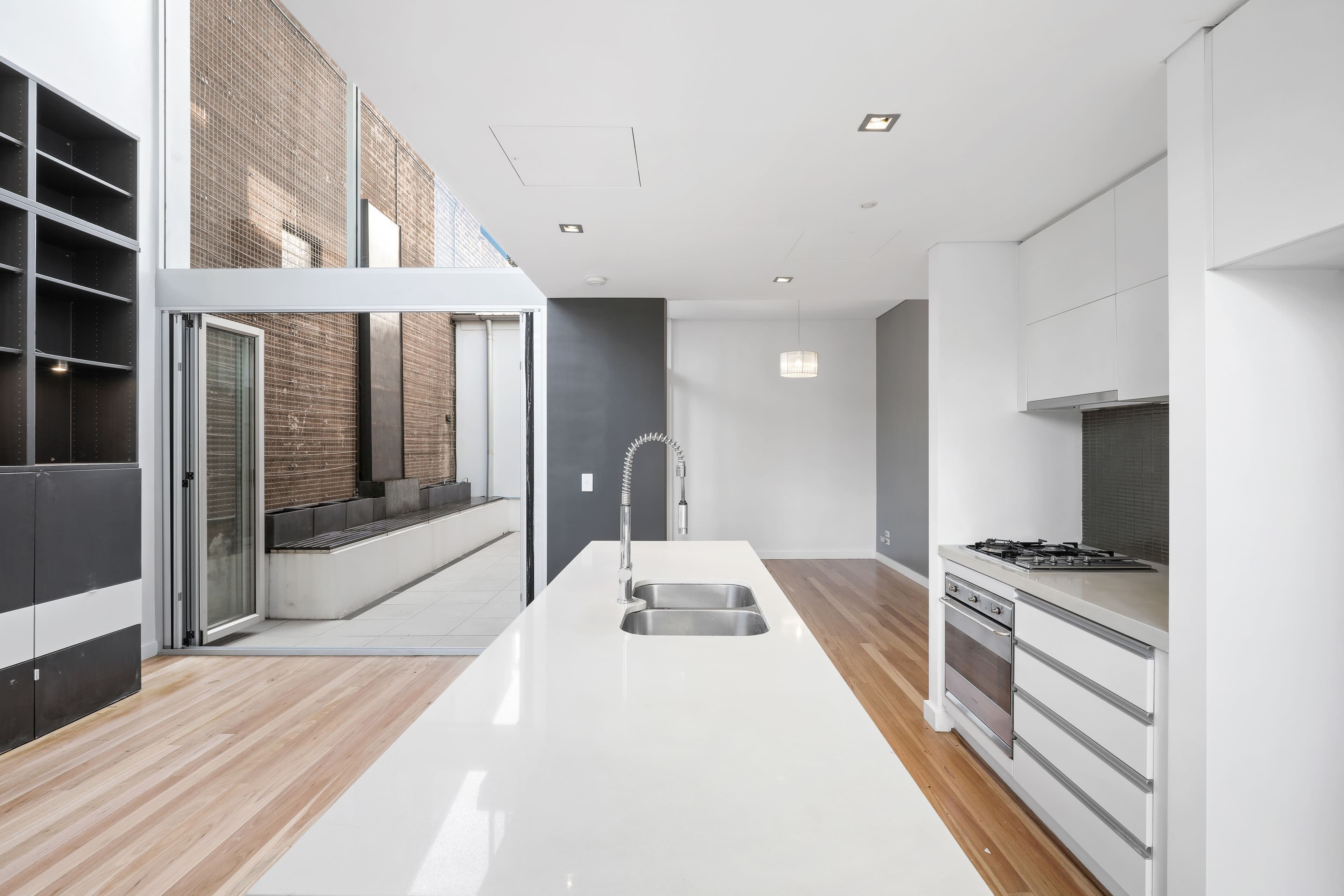 24 Beaconsfield Street, Alexandria - Thumbnail 3