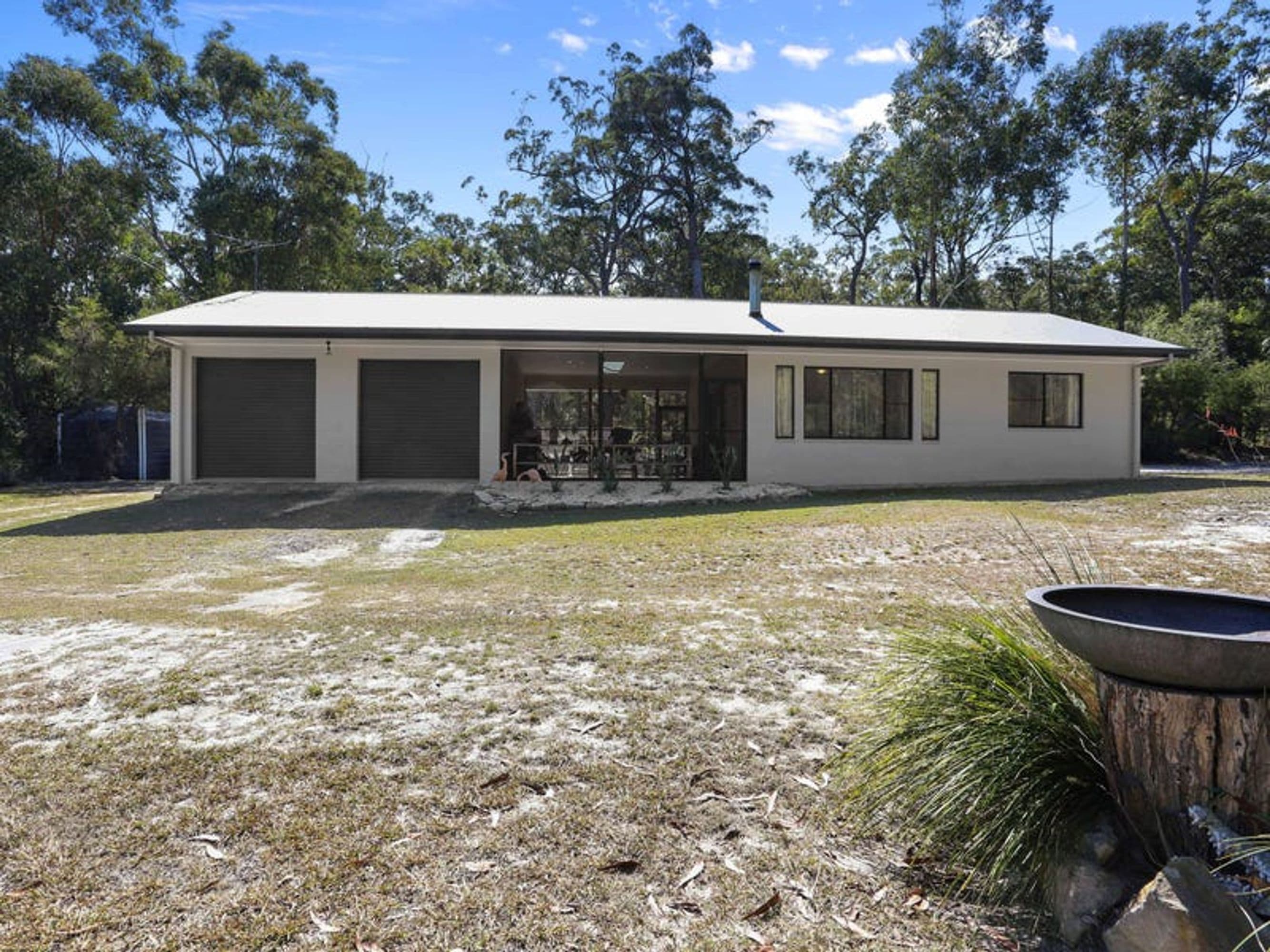 102 Whipbird Drive, Ashby Heights - Image 1