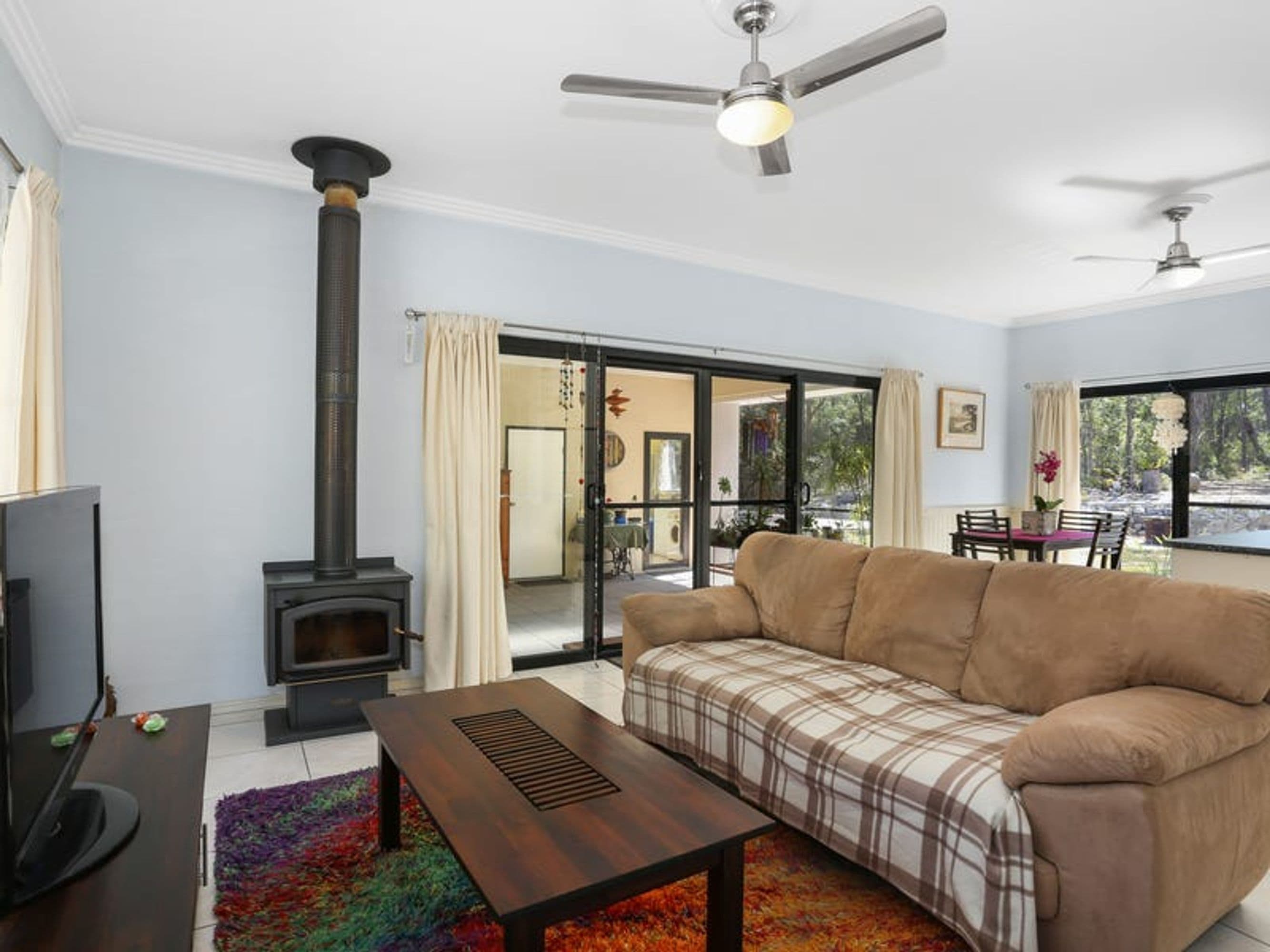 102 Whipbird Drive, Ashby Heights - Thumbnail 4