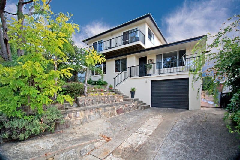 17 Andromeda Crescent, ENGADINE NSW 2233, Engadine - Thumbnail 3