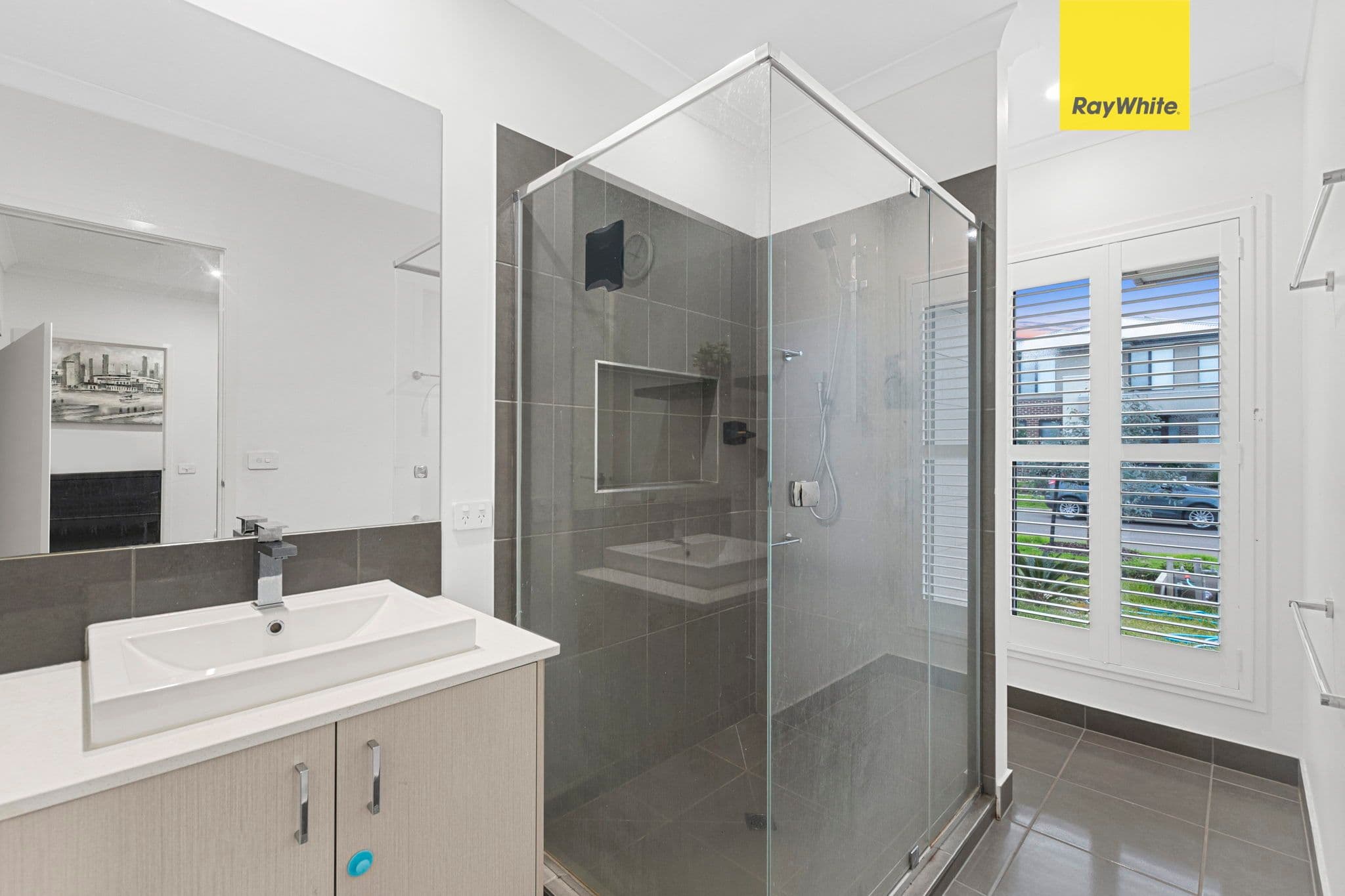 18 Barclay Street, THORNHILL PARK VIC 3335, Thornhill Park - Thumbnail 3