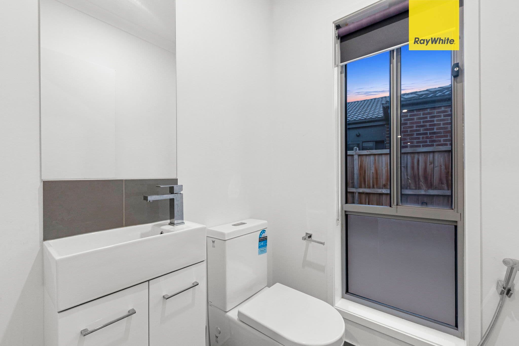 18 Barclay Street, THORNHILL PARK VIC 3335, Thornhill Park - Thumbnail 8