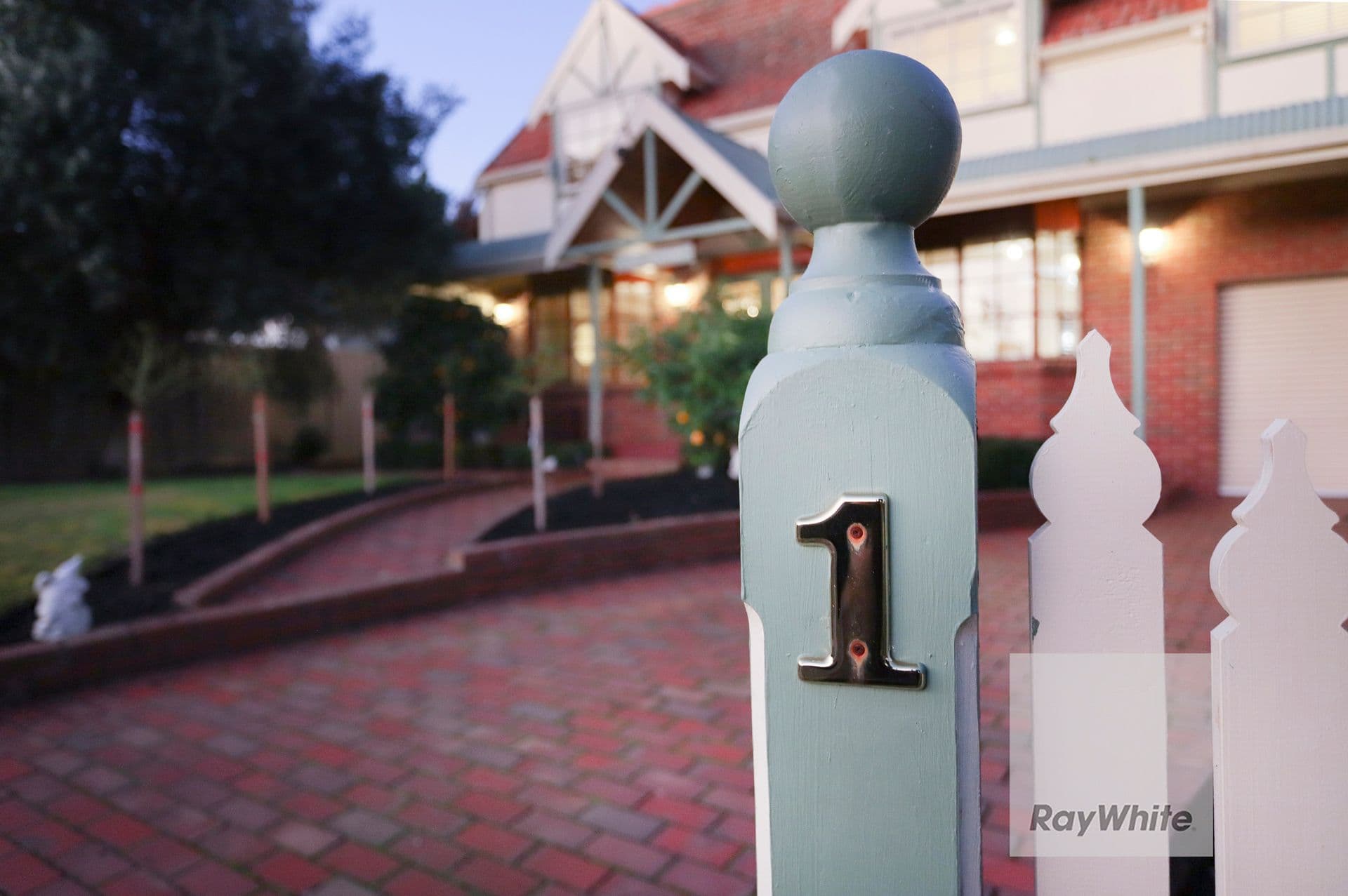 1 Hornsby Court, Greenvale VIC 3059, Greenvale - Thumbnail 2