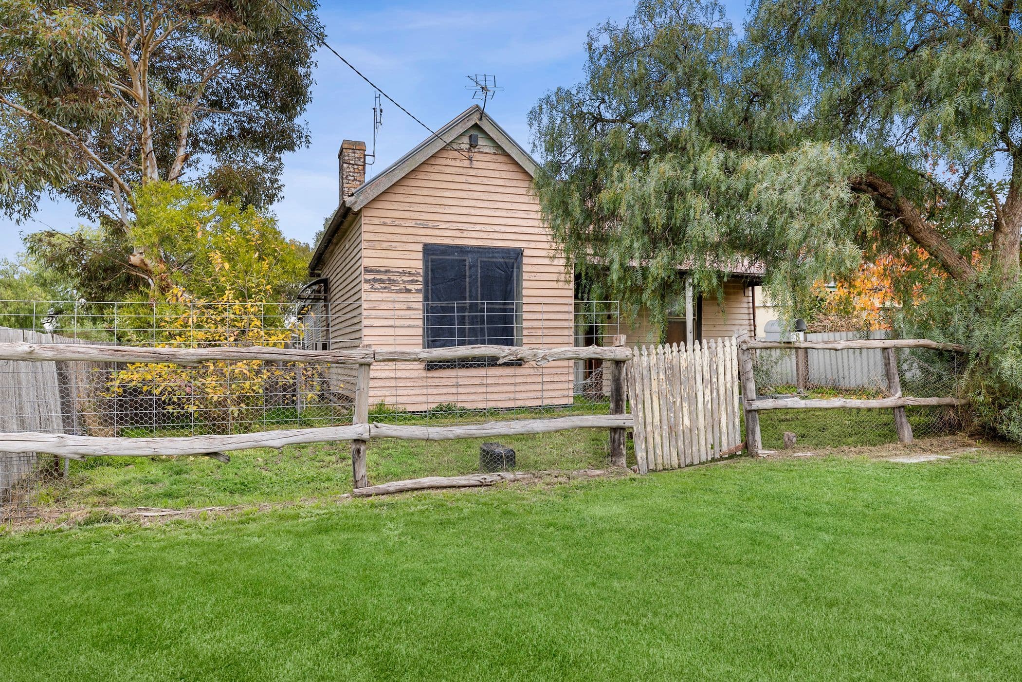 8 Wileman Street, Willaura VIC 3379, Willaura - Image 1