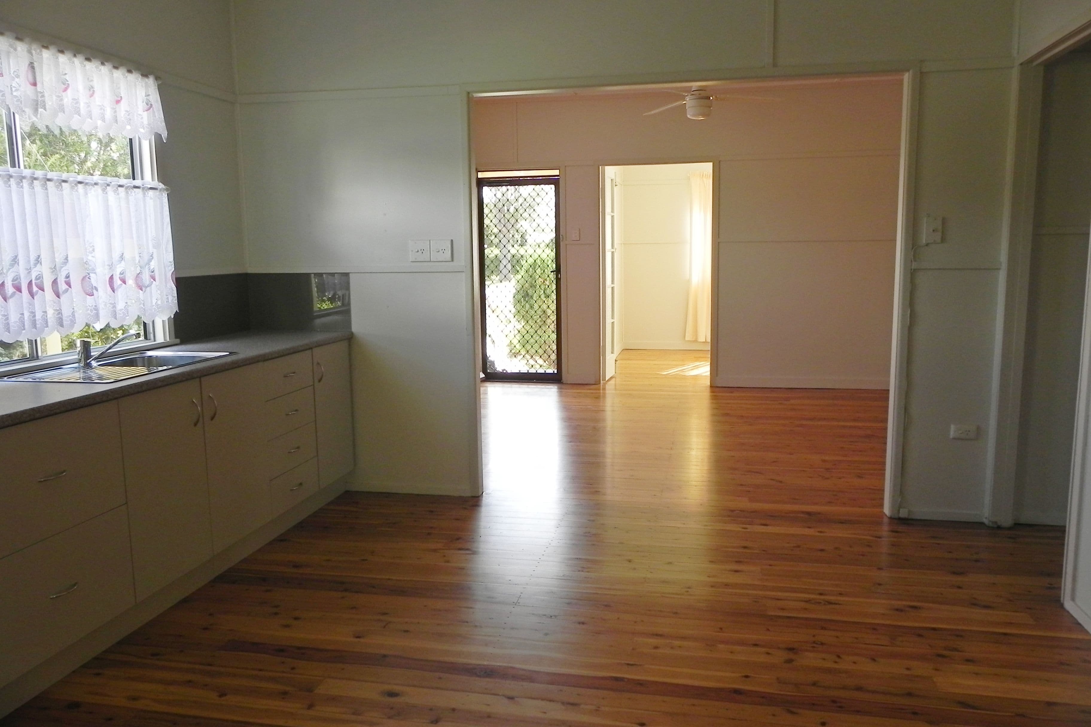 6 Briggs Street, Pittsworth QLD 4356, Pittsworth - Thumbnail 4