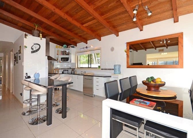 35 Richard Street, URANGAN QLD 4655, Urangan - Thumbnail 4