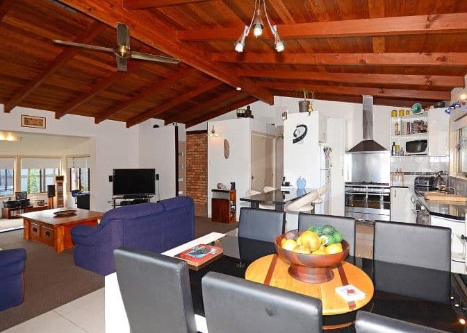 35 Richard Street, URANGAN QLD 4655, Urangan - Thumbnail 5