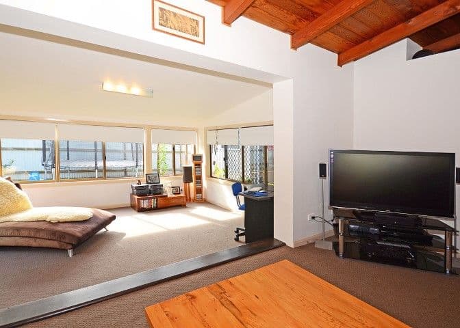 35 Richard Street, URANGAN QLD 4655, Urangan - Thumbnail 7