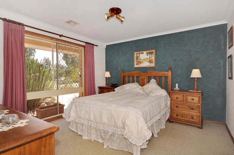 11 Kneebone Street, BONYTHON ACT 2905, Bonython - Thumbnail 7