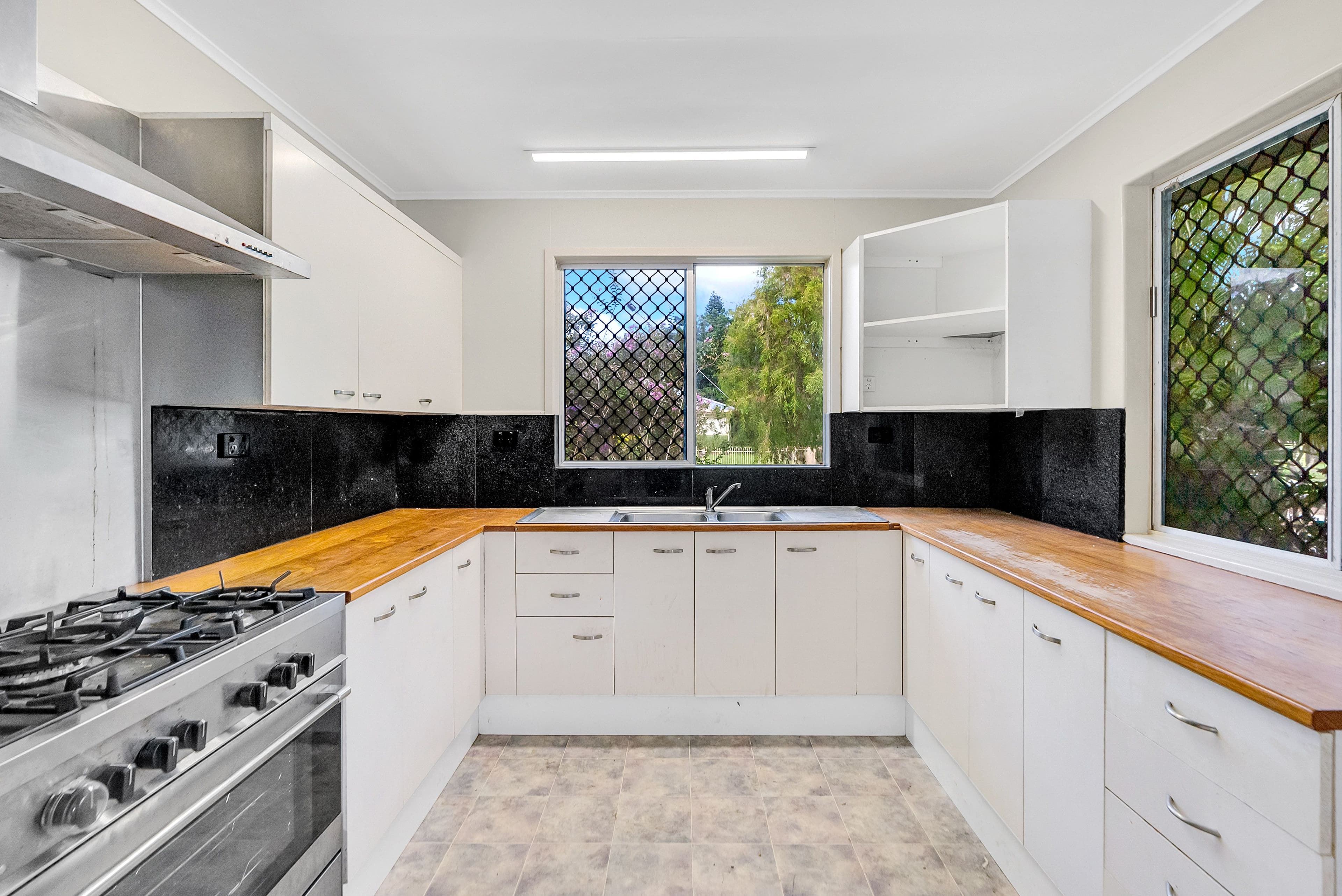 53 Sheehy Road, White Rock QLD 4868, White Rock - Thumbnail 3