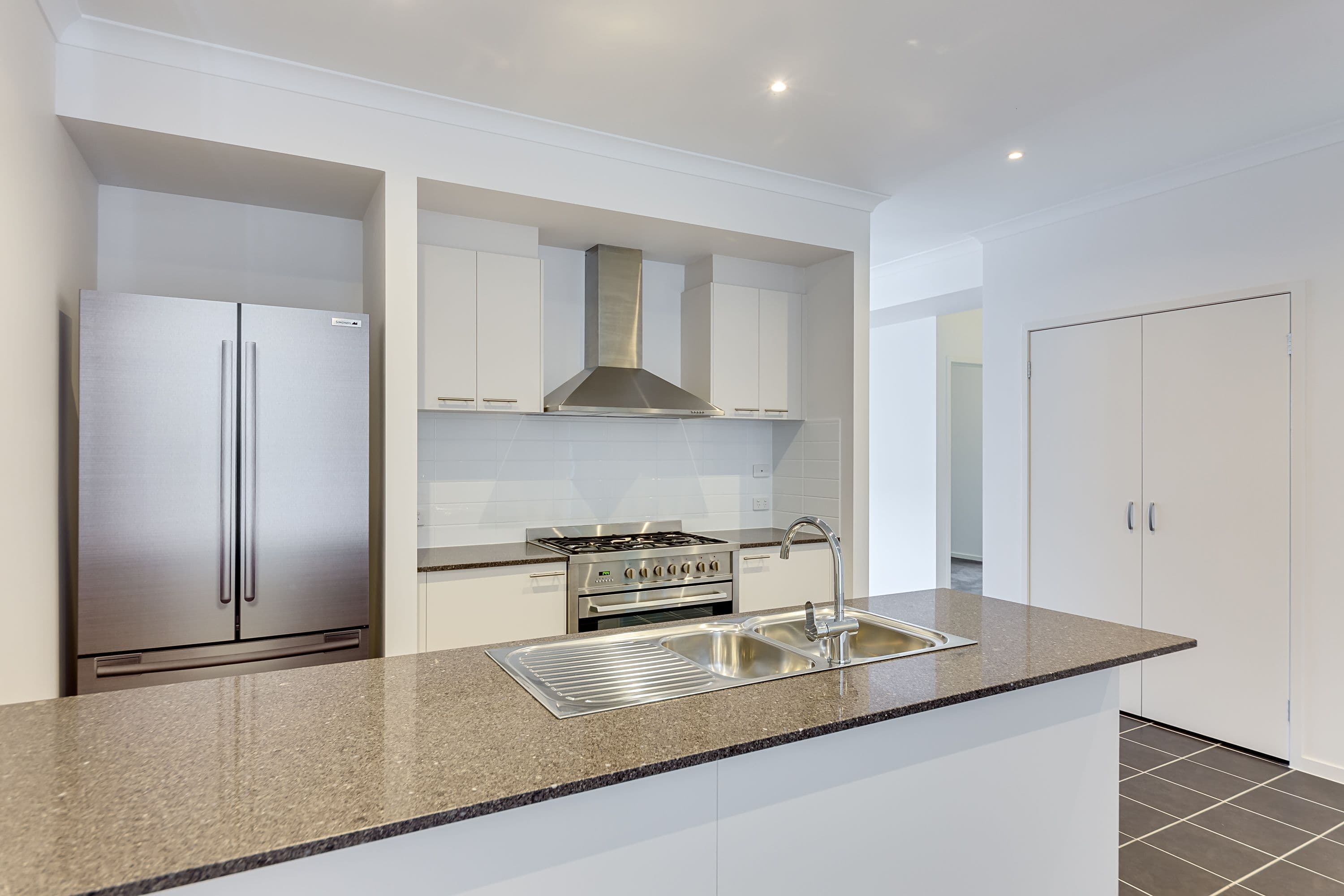 1007 Leakes Road, Tarneit VIC 3029, Tarneit - Thumbnail 5