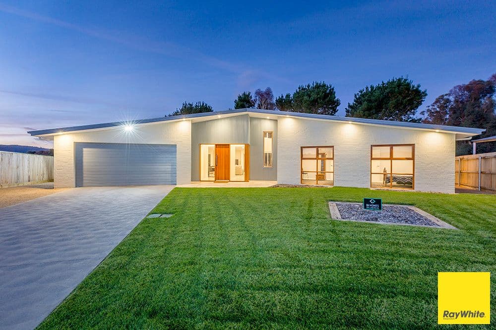 3 Carnell Close, Bungendore - Image 1