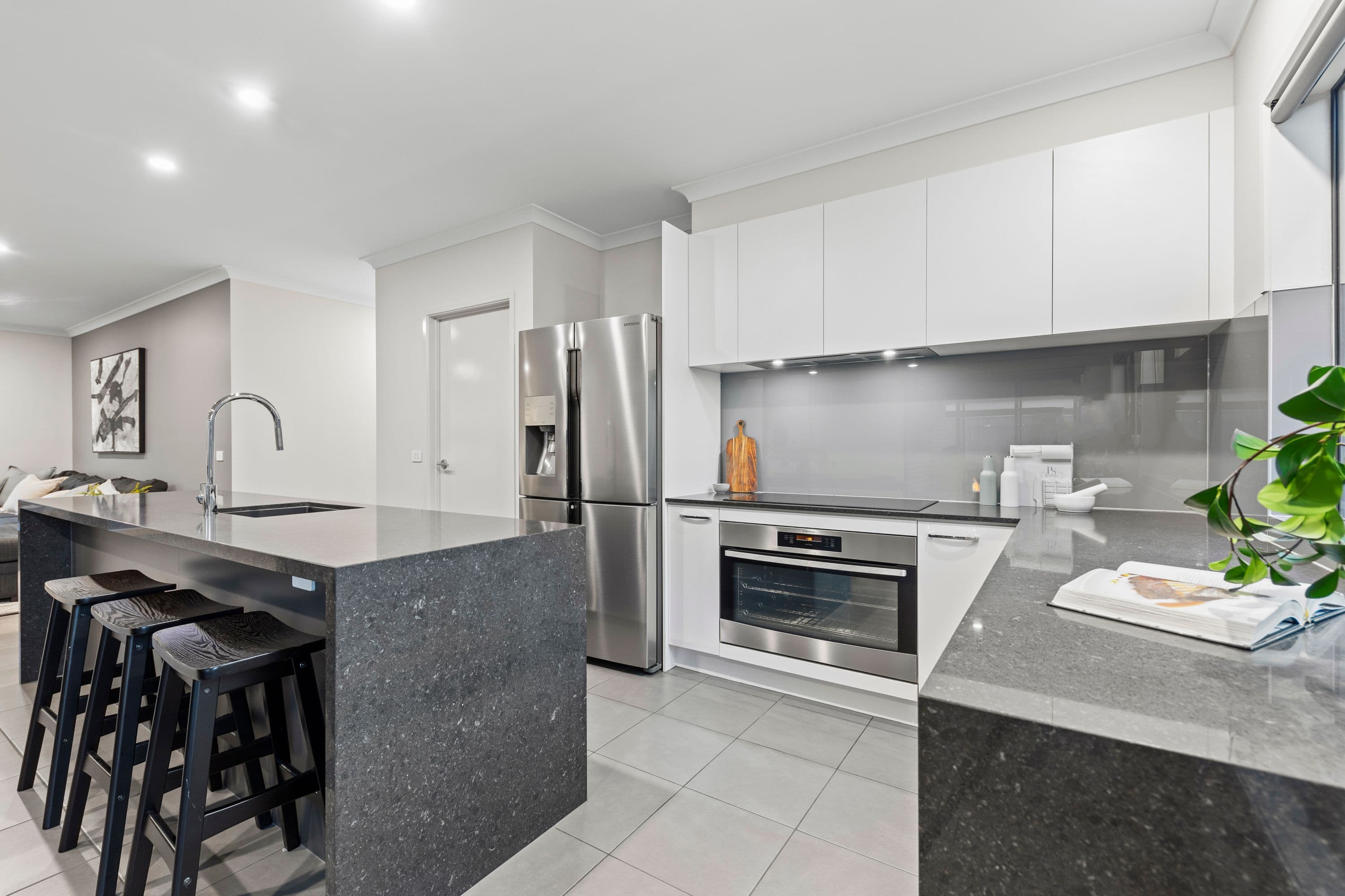 49 Heathcote Grove, Officer VIC 3809, Officer - Thumbnail 2