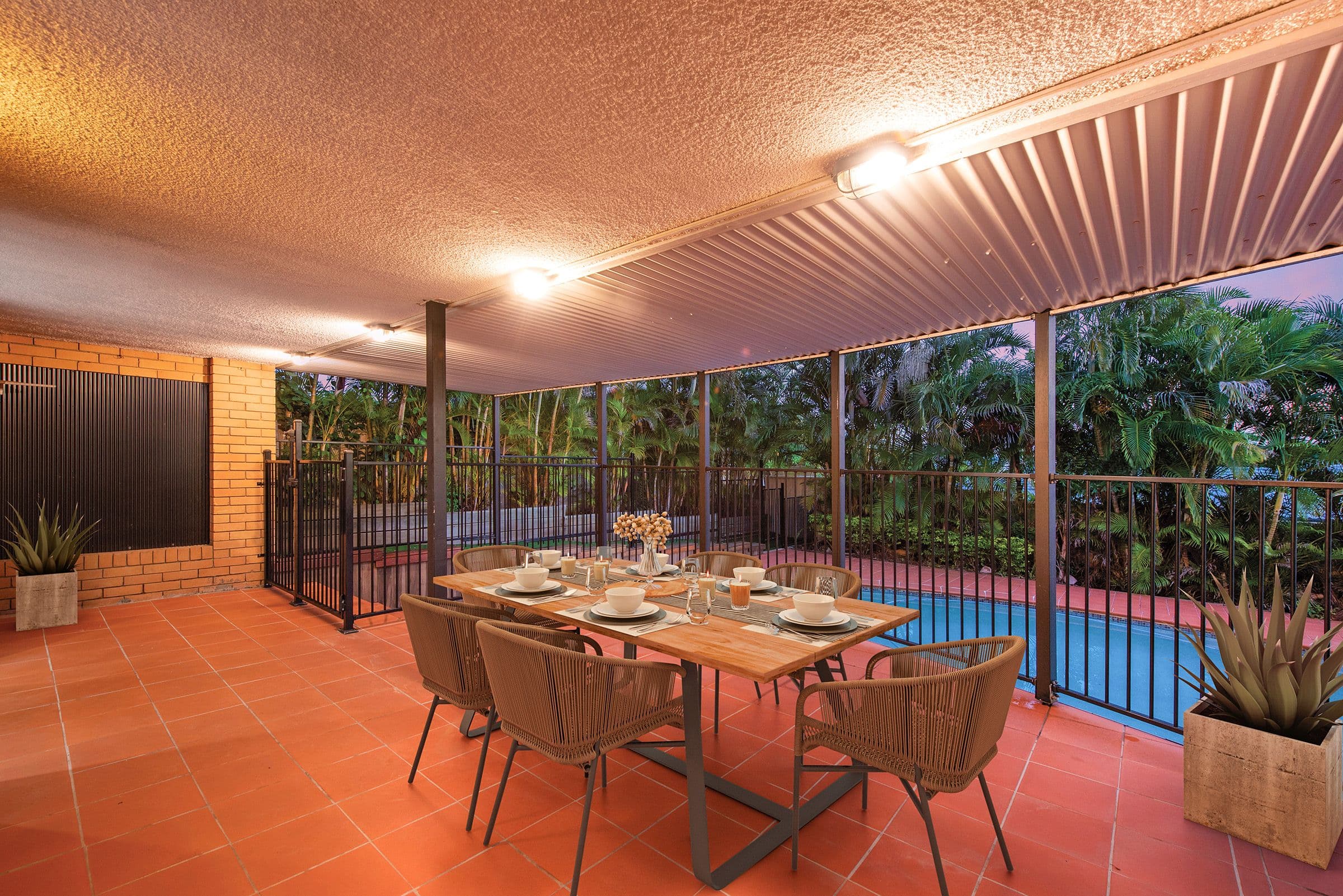 10 Lorinya Street, Mansfield QLD 4122, Mansfield - Thumbnail 2