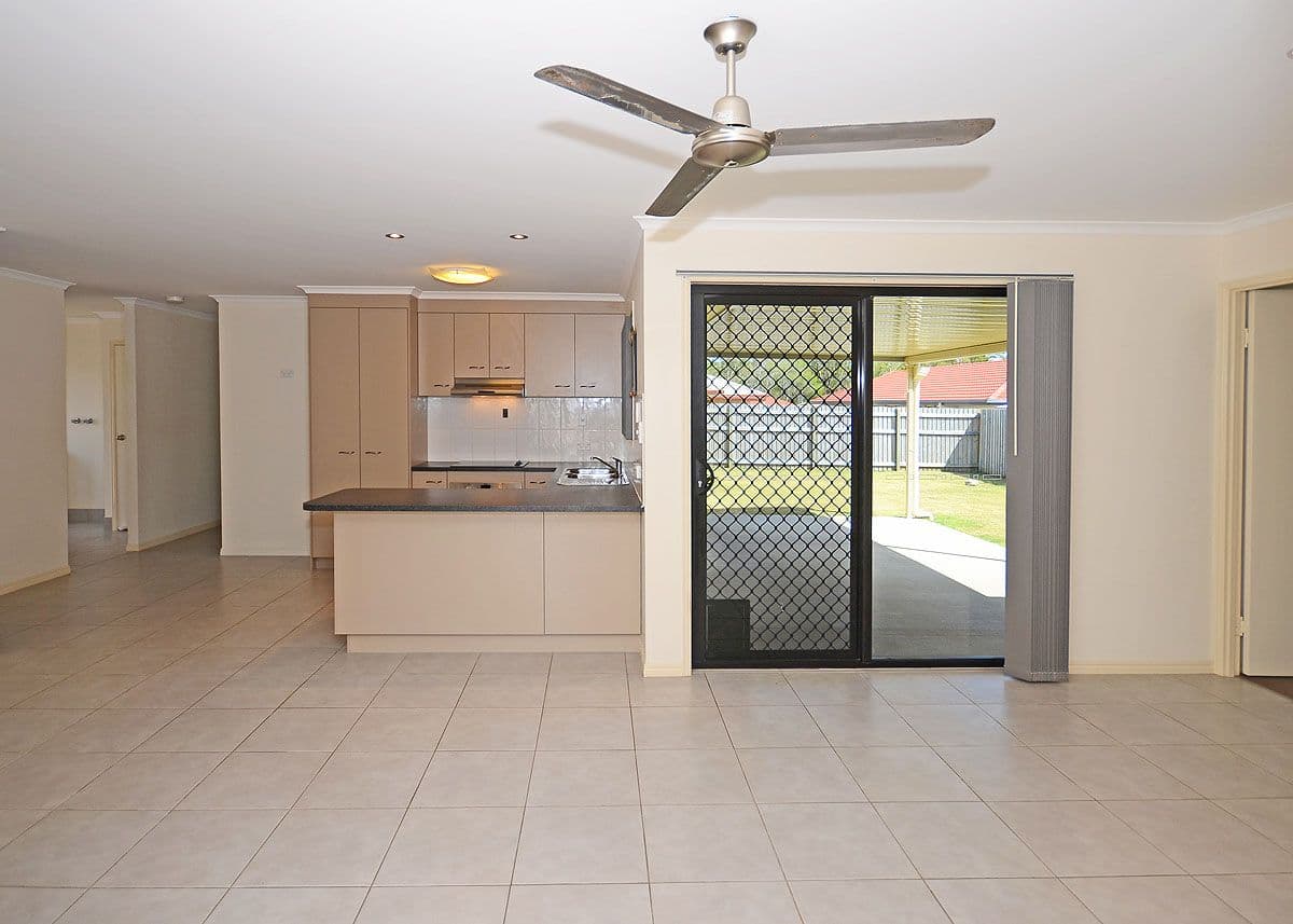 8 Zircon Street, Urangan QLD 4655, Urangan - Image 1