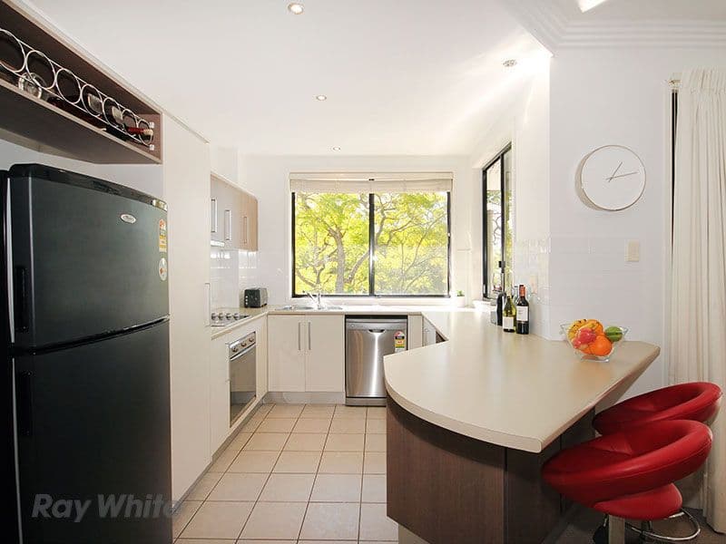 26 Lambert, INDOOROOPILLY QLD 4068, Indooroopilly - Thumbnail 2