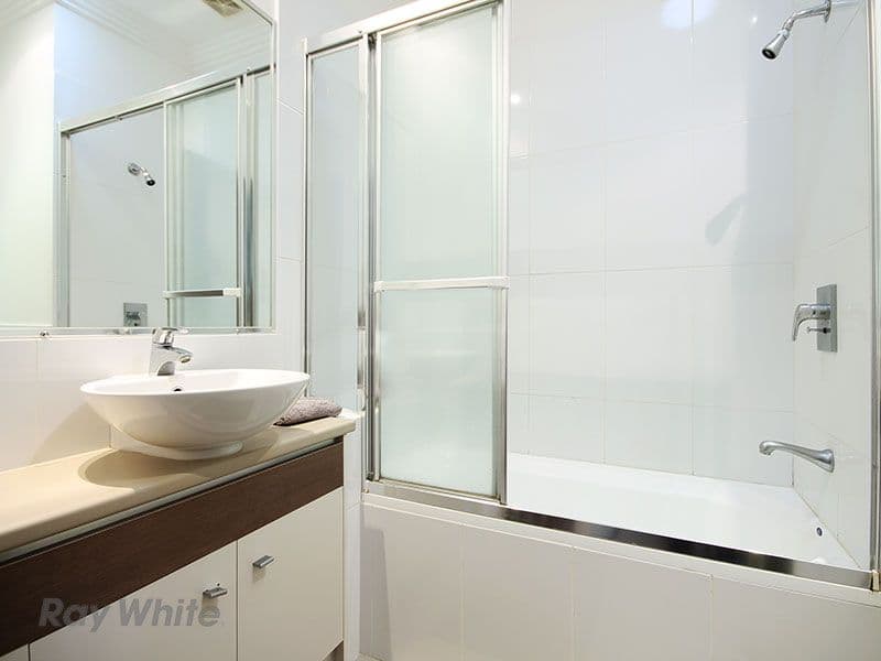 26 Lambert, INDOOROOPILLY QLD 4068, Indooroopilly - Thumbnail 6