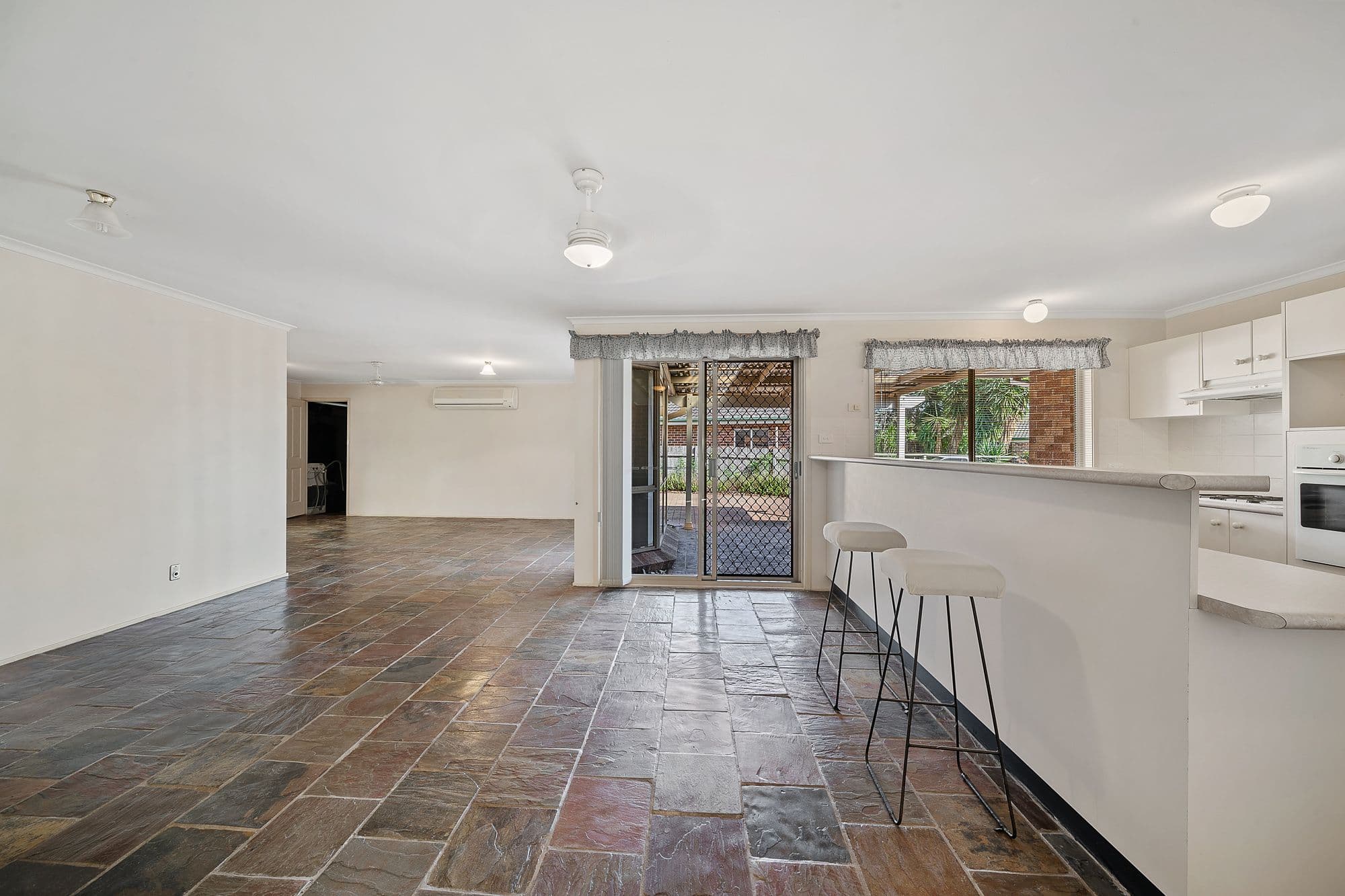27 Illawarra Circuit, Worrigee NSW 2540, Worrigee - Image 1