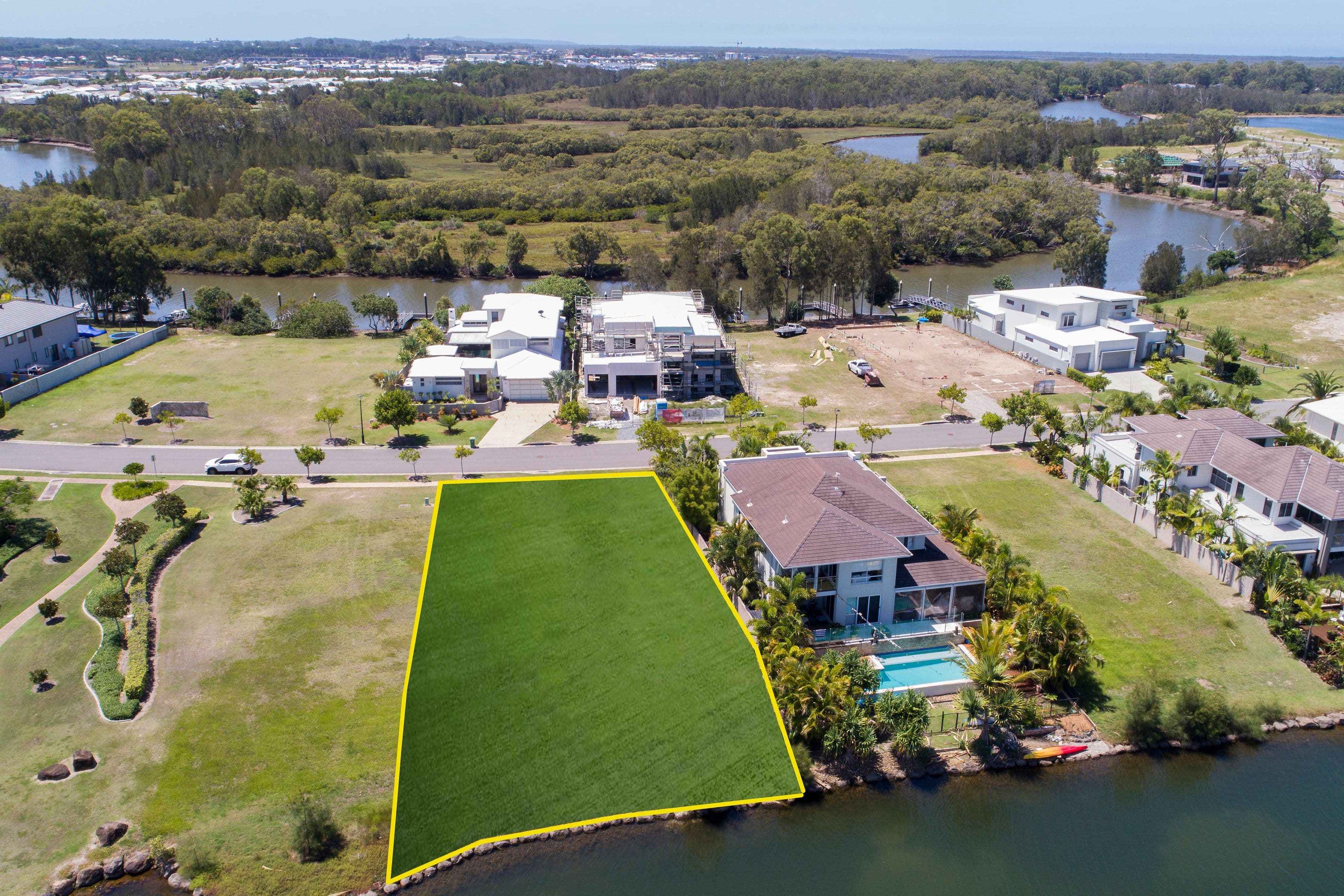 43 Serenity Boulevard, Helensvale QLD 4212, Helensvale - Thumbnail 4