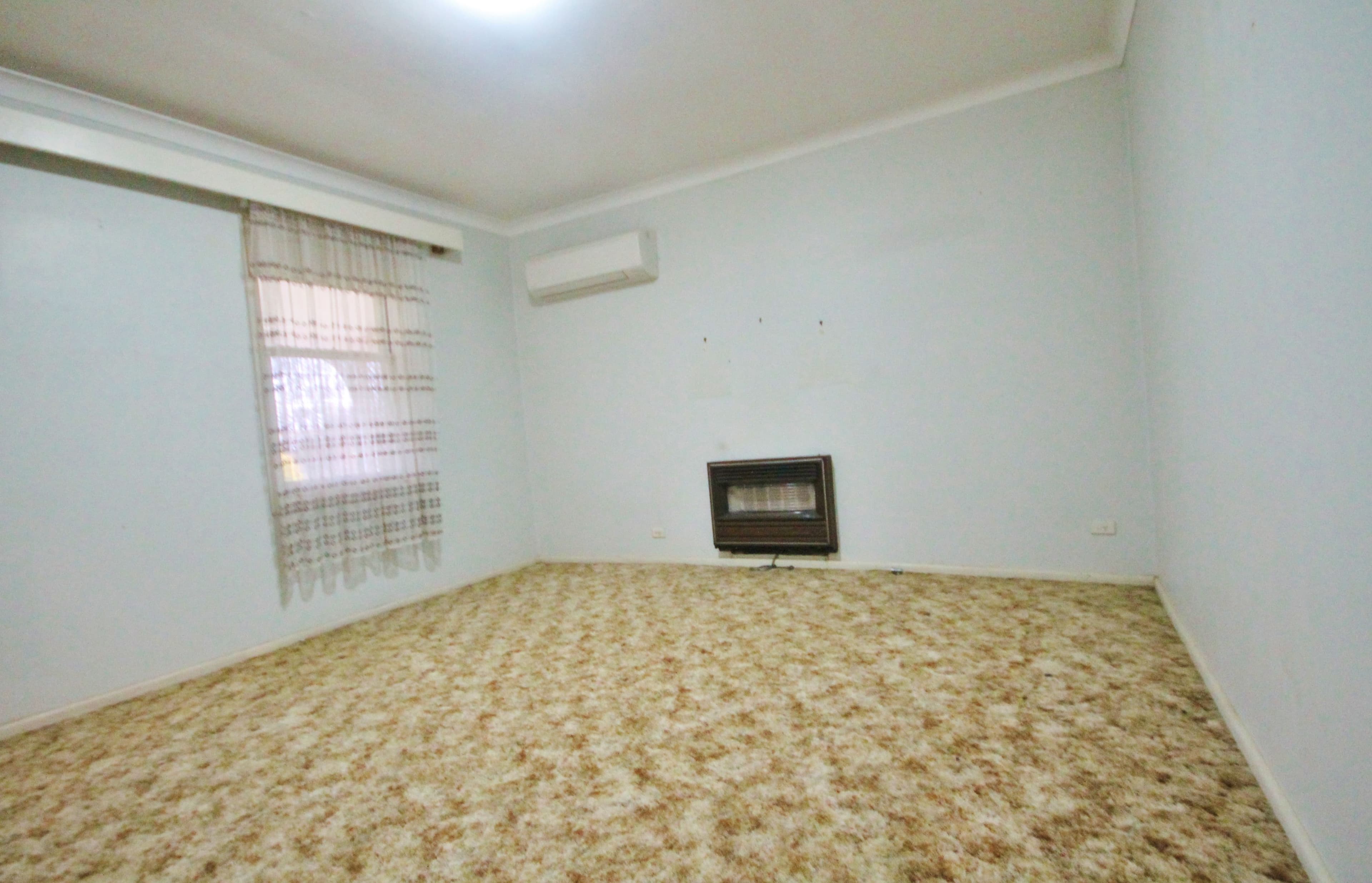 18 Campbell Street, Young - Thumbnail 5