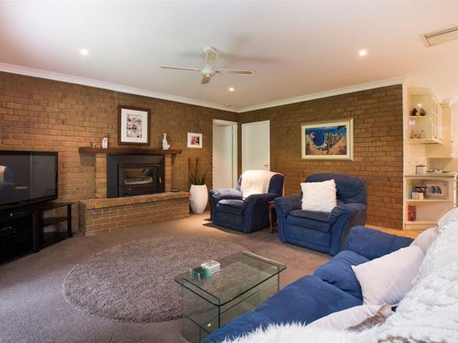 64 Regina Avenue, Cabarita - Thumbnail 2