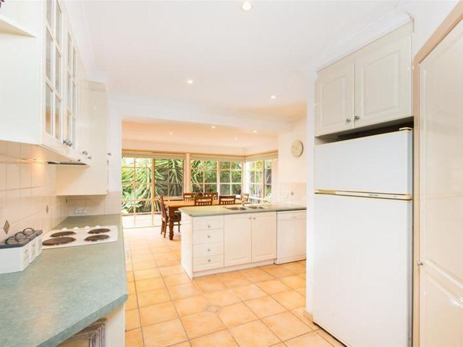 64 Regina Avenue, Cabarita - Thumbnail 4