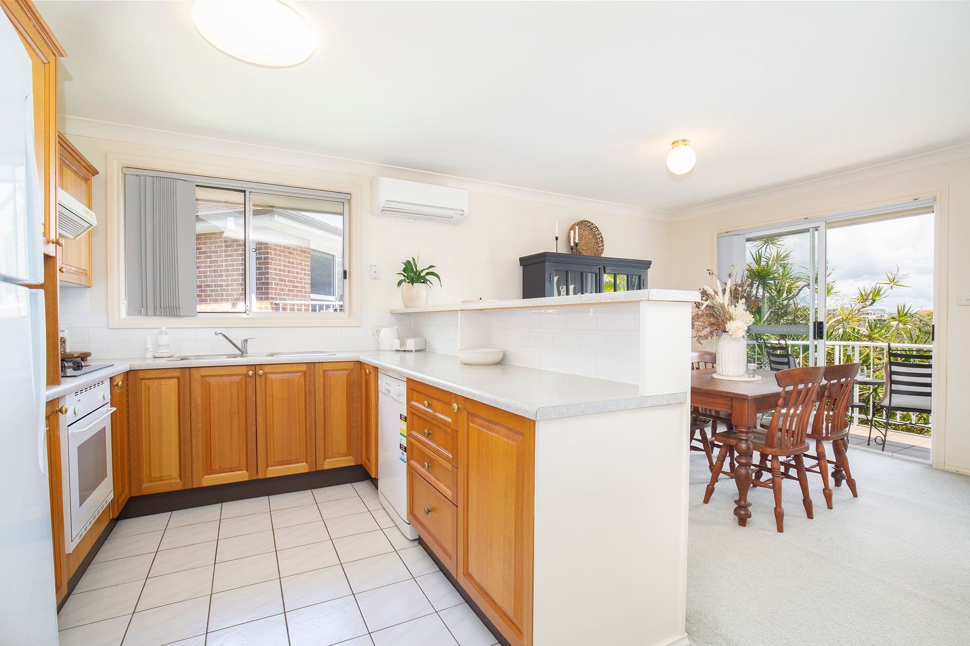 92 Curry Street, Merewether NSW 2291, Merewether - Thumbnail 2