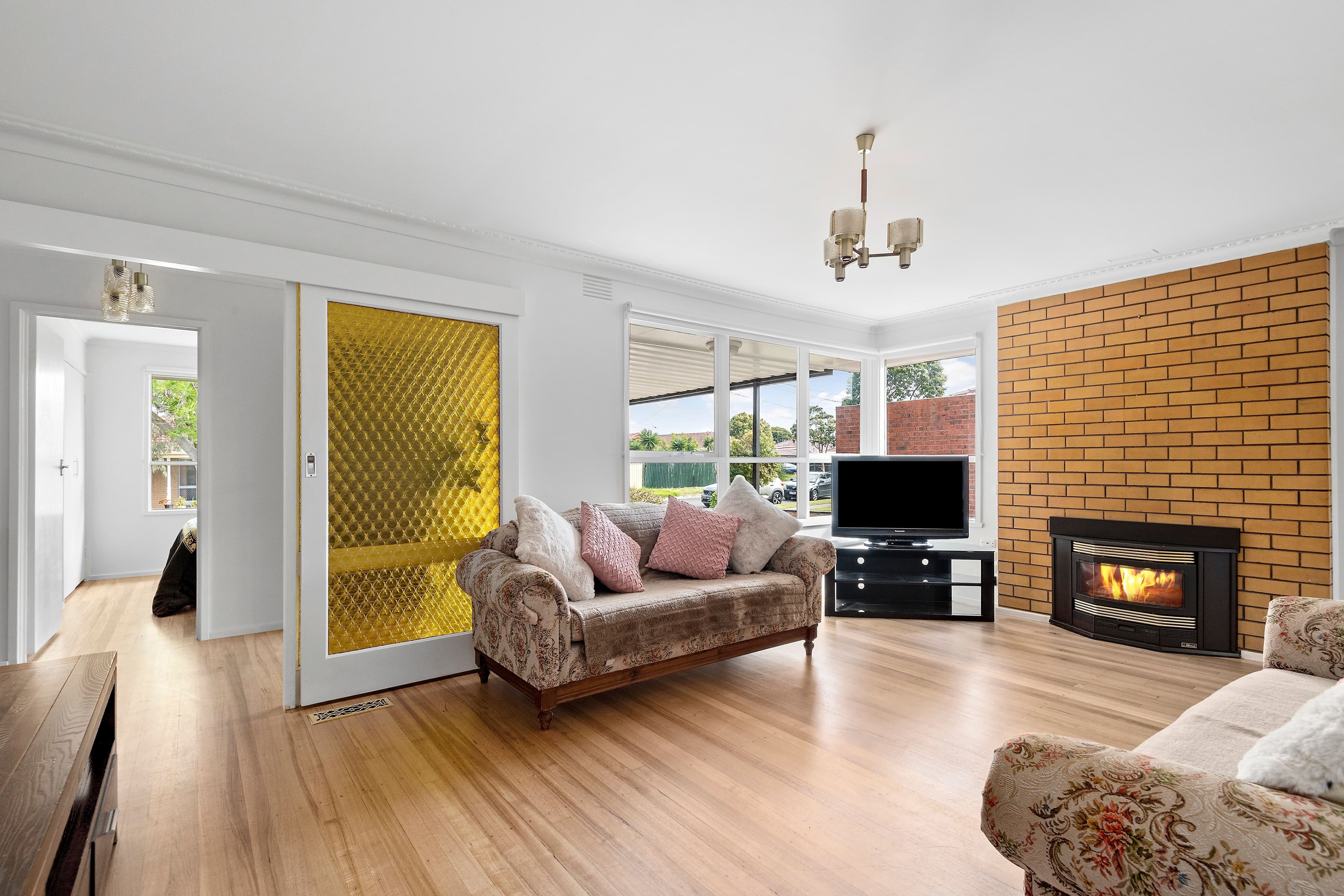 7 Nicole Avenue, Springvale South VIC 3172, Springvale South - Thumbnail 2