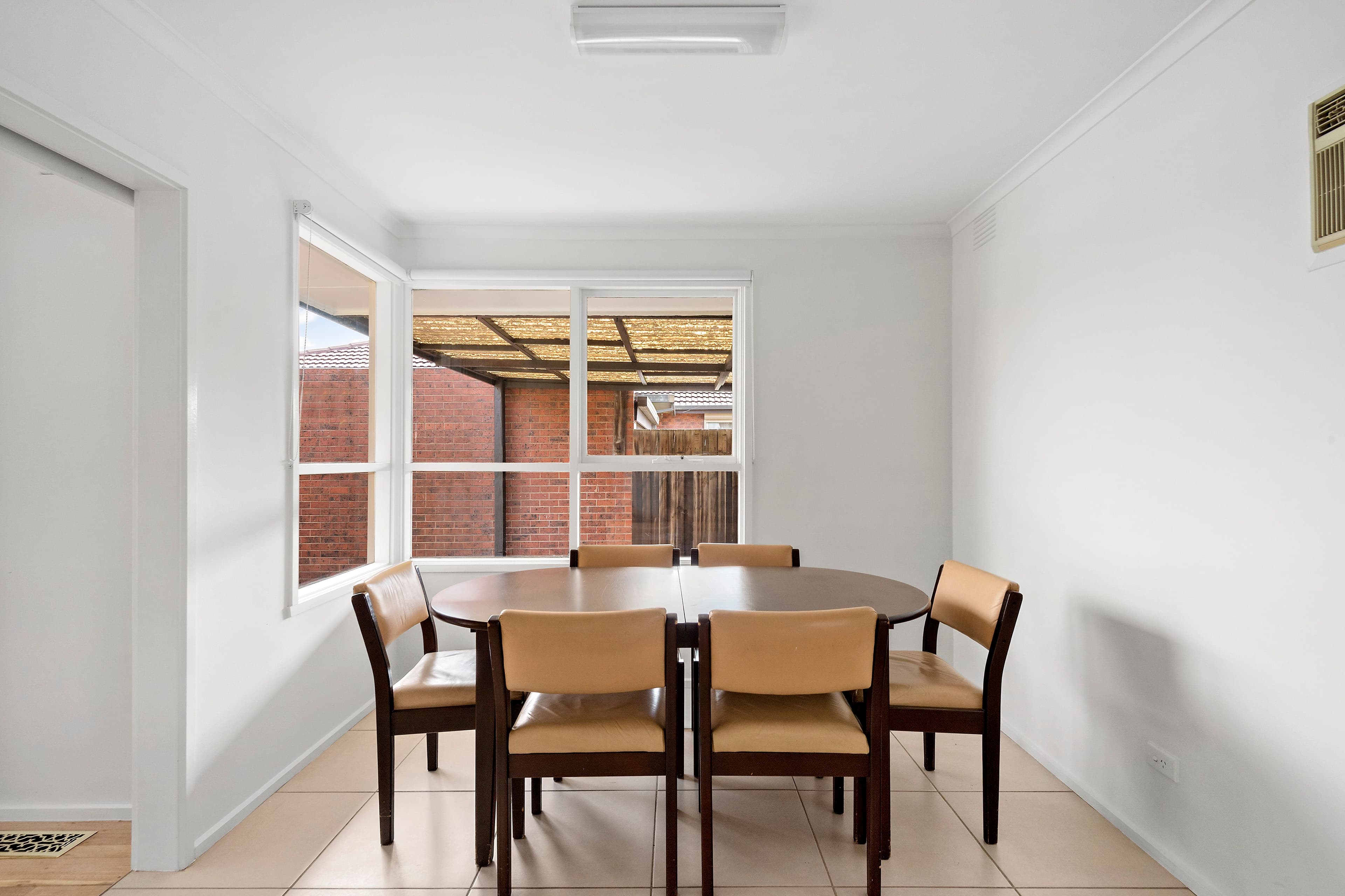 7 Nicole Avenue, Springvale South VIC 3172, Springvale South - Thumbnail 4