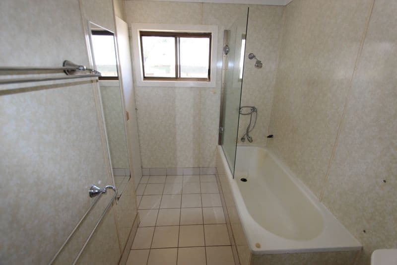 186 Galatea Street, Charleville QLD 4470, Charleville - Thumbnail 4