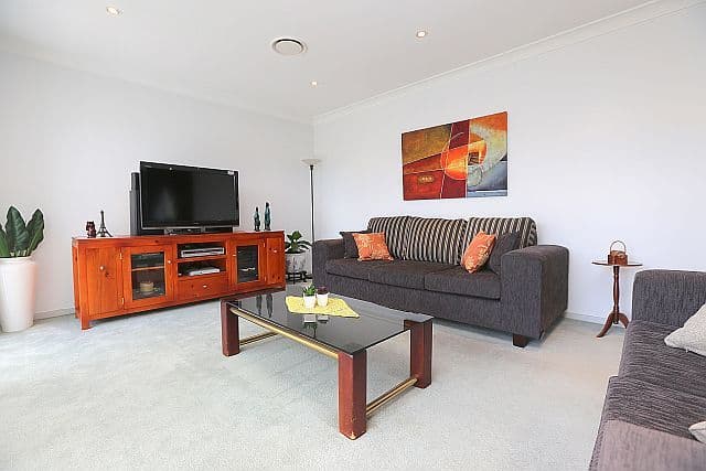 8 Pasley Road, Georges Hall NSW 2198, Georges Hall - Thumbnail 3