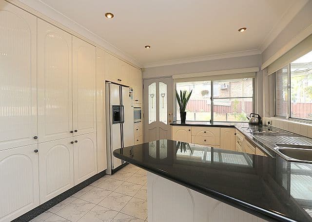 8 Pasley Road, Georges Hall NSW 2198, Georges Hall - Thumbnail 4