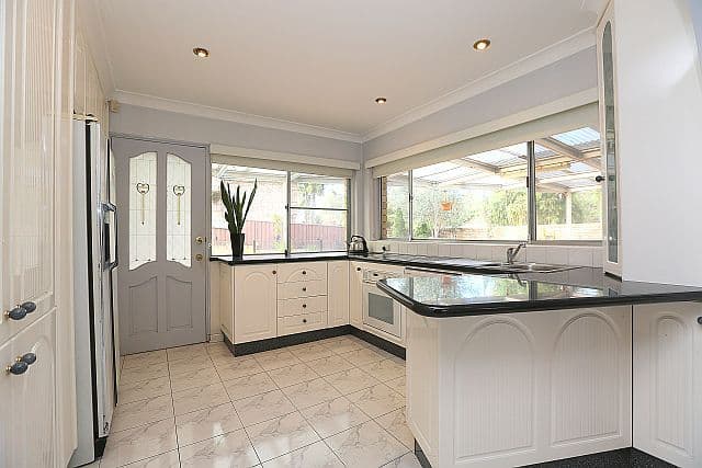 8 Pasley Road, Georges Hall NSW 2198, Georges Hall - Thumbnail 5