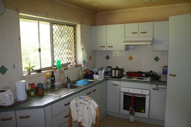 13 Rosemary Street, BELLBIRD PARK QLD 4300, Bellbird Park - Thumbnail 6
