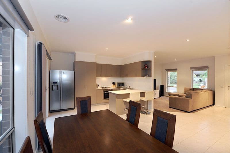1B Cousin Drive, WANTIRNA SOUTH VIC 3152, Wantirna South - Thumbnail 4