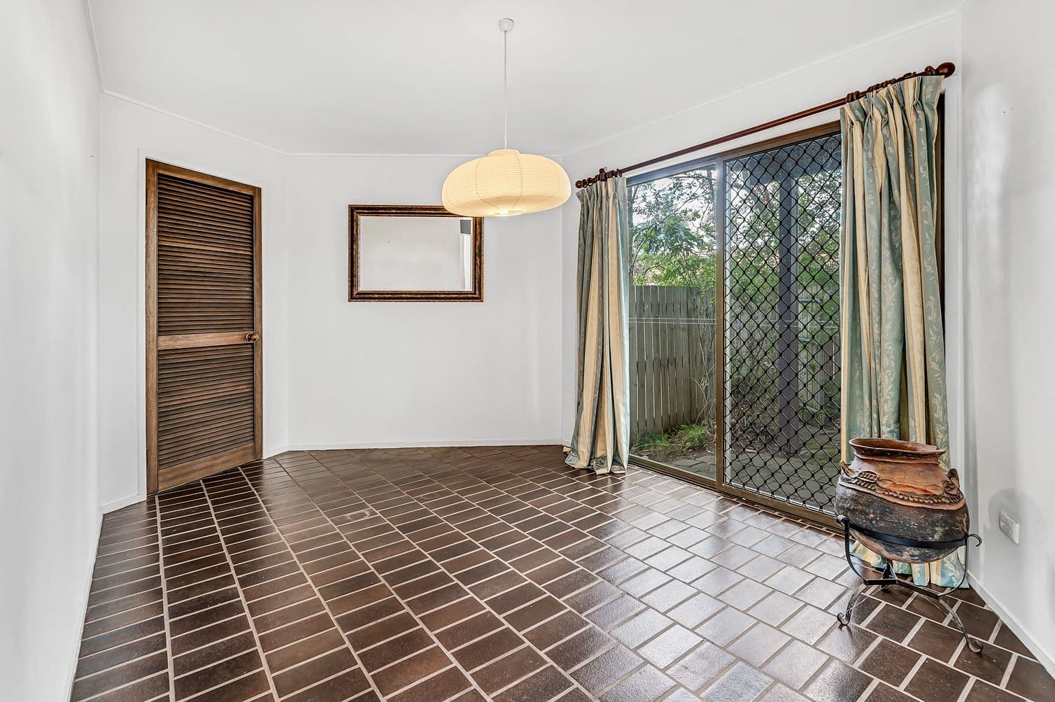 5 Maralinga Drive, Ashmore QLD 4214, Ashmore - Thumbnail 7