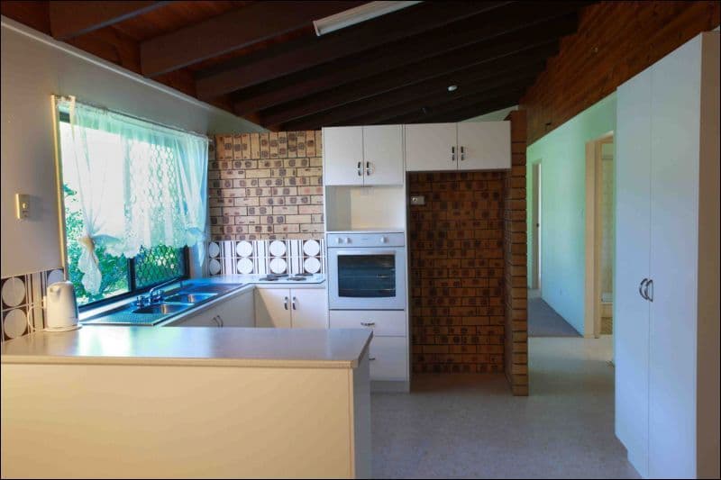 16 Chestnut Crescent, VICTORIA POINT QLD 4165, Victoria Point - Thumbnail 4