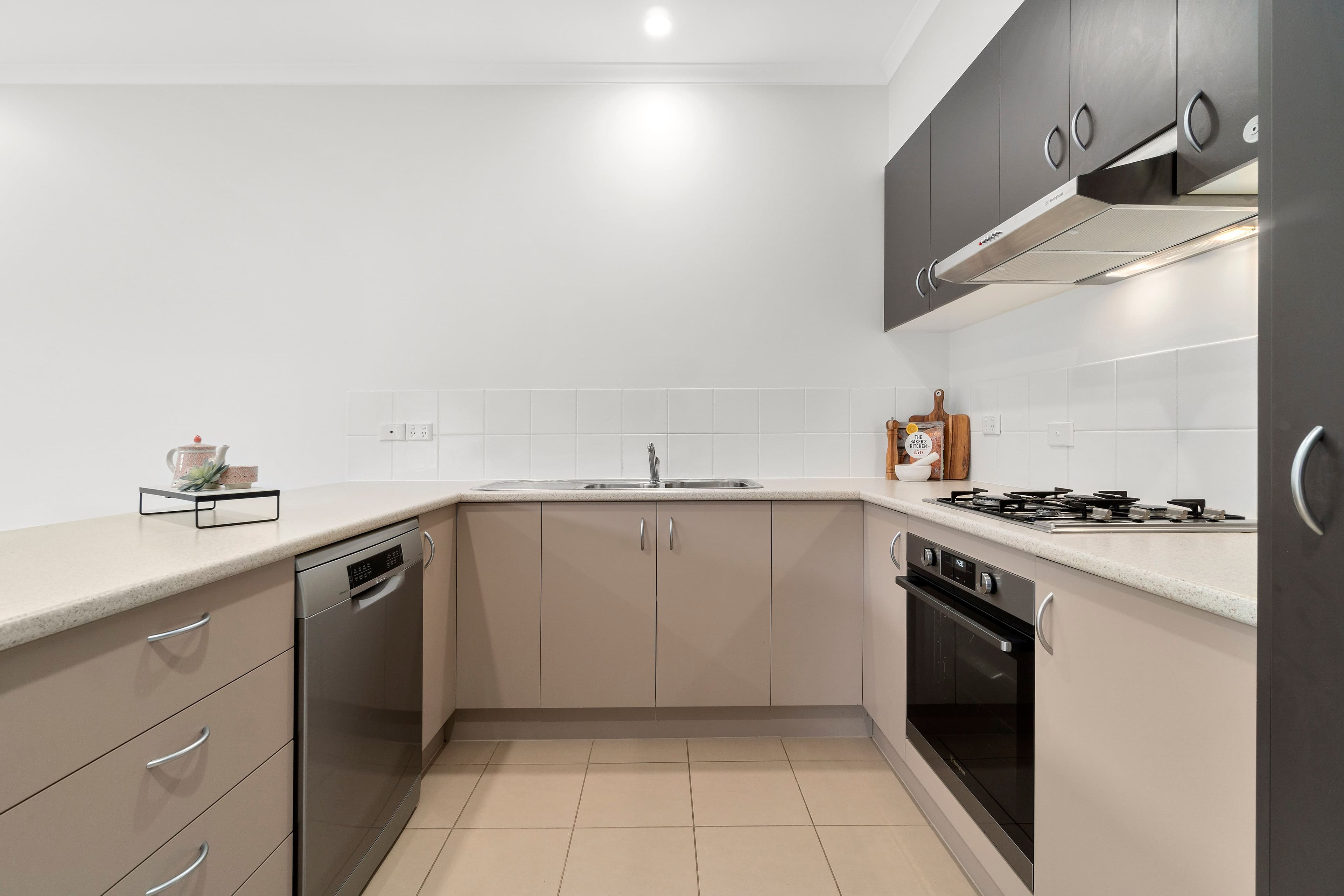 20 Farnham Road, Bayswater VIC 3153, Bayswater - Thumbnail 4