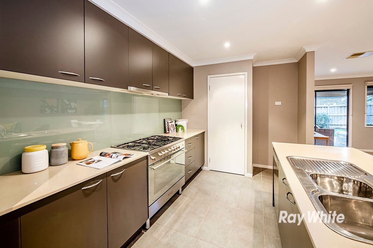 42 Freshwater Boulevard, Lyndhurst VIC 3975, Lyndhurst - Thumbnail 5