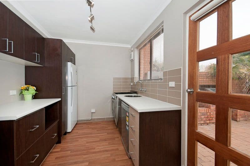 22 Bungendore Road, QUEANBEYAN NSW 2620, Queanbeyan East - Thumbnail 2