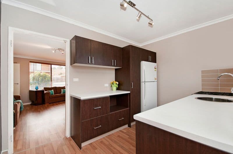 22 Bungendore Road, QUEANBEYAN NSW 2620, Queanbeyan East - Thumbnail 3